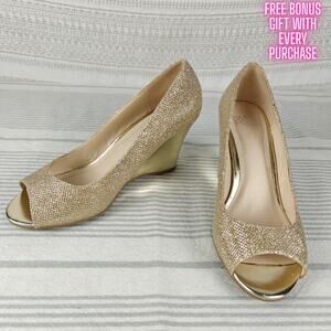 Simply Pelle Wendie Gold Peep Toe Wedge Heels Size 7.5M Used